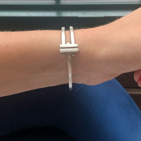 Unisex Tiffany & Co. Frank Gehry Axis Bangle - Picture 3 of 8